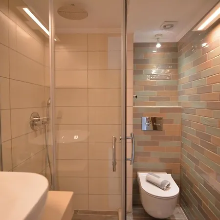 Foni Apartment *